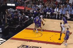 NG28-蒂姆连续十二场比赛得分超过高光表现，雄鹿挑战极限！的简单介绍