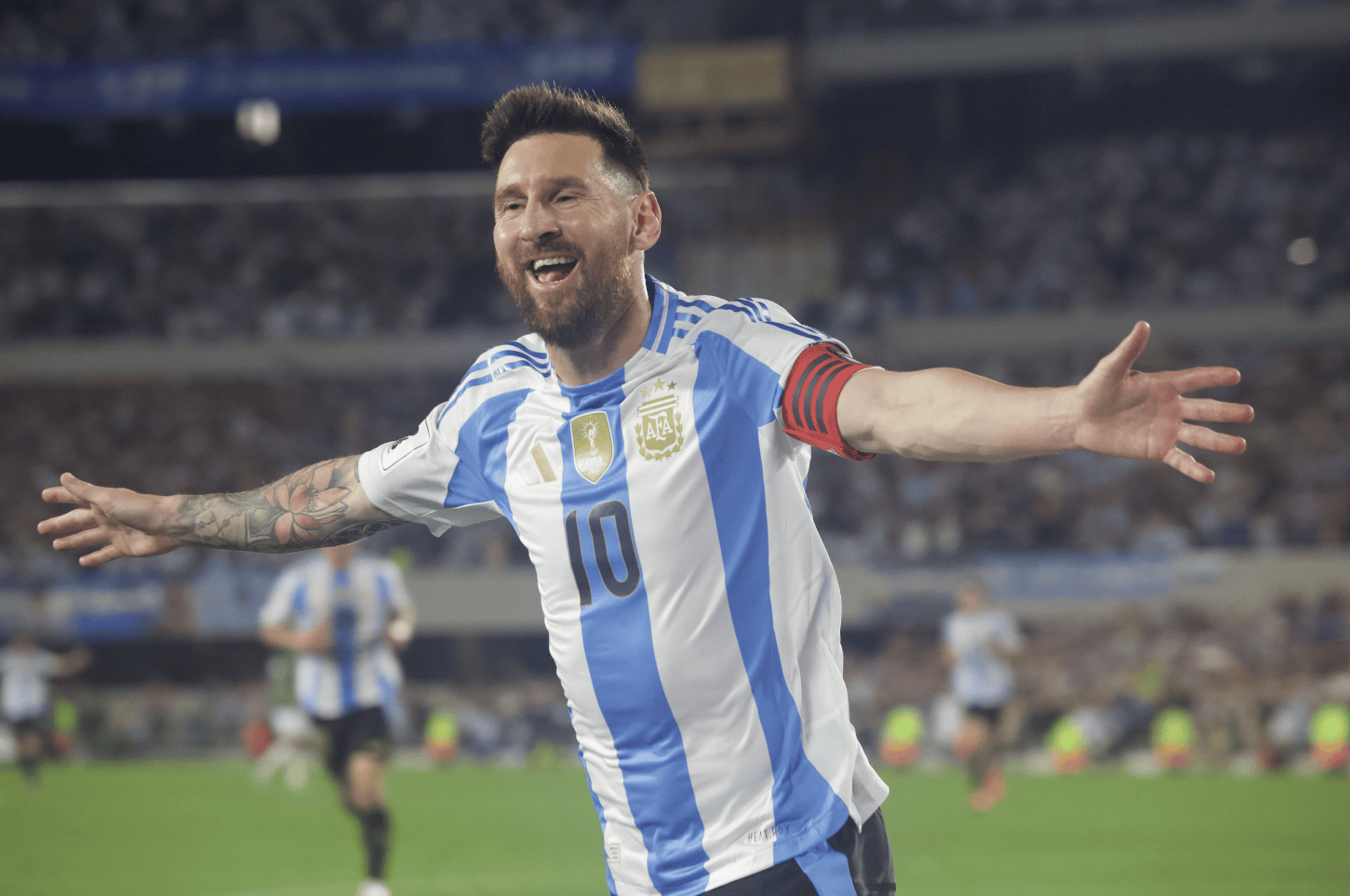 关于梅西回归赛场,比分优势明显首场状态亮眼,C9观众沸腾!的信息 关于梅西回归赛场,比分优势明显首场状态亮眼,C9观众沸腾!的信息