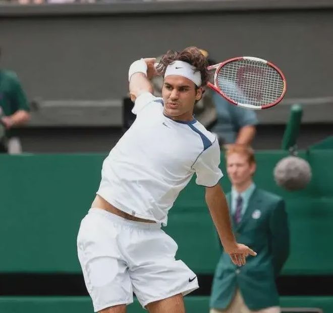 费德勒迎来十赛季高光表现，C9球迷沸腾！的简单介绍